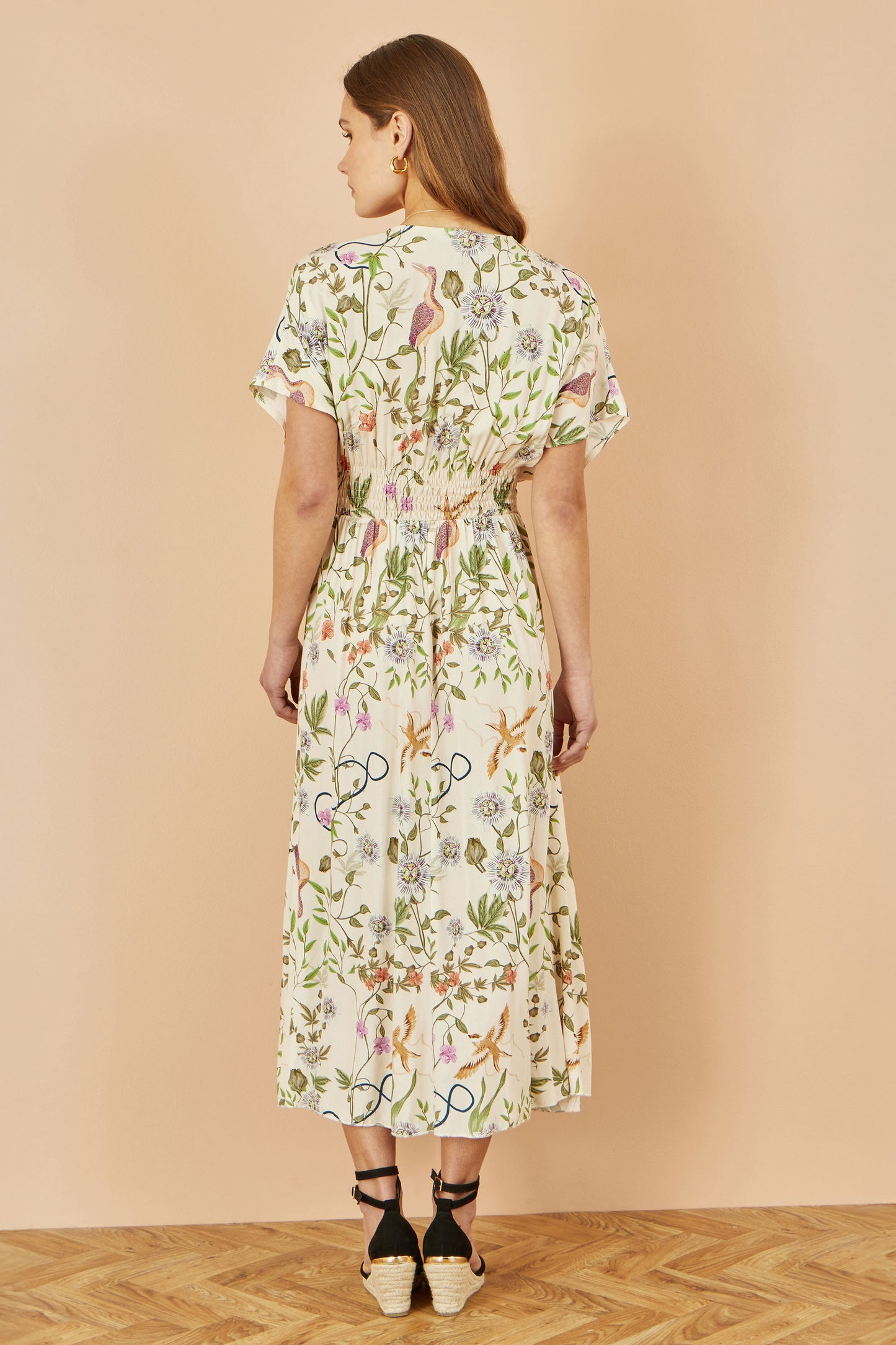 Yumi Ivory Floral Print Ruched Waist Midi Dress With Kimono Sleeves DRES Day Yumi